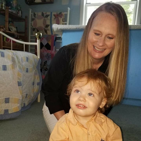 Meet your Posher, Pam - Picture 2 of 4